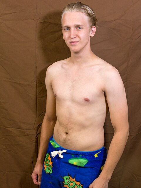 Young twink Jack Masters enjoys a long session of solo masturbation