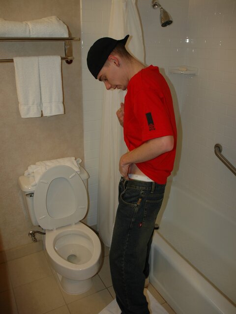 Piss play rookie Skug gives us a glimpse of his wild side