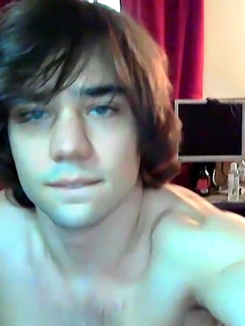 Zack Randall wanks his big dick and tastes semen