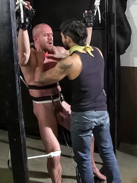 Matt Stevens slaps Draven Torres with electro pain