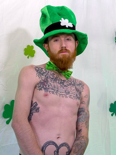 Dom Ty wanks his cock and cums for St. Patrick’s