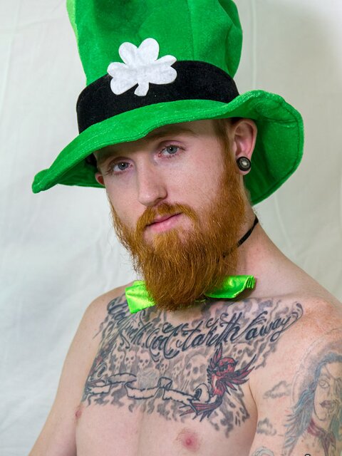 Dom Ty wanks his cock and cums for St. Patrick’s