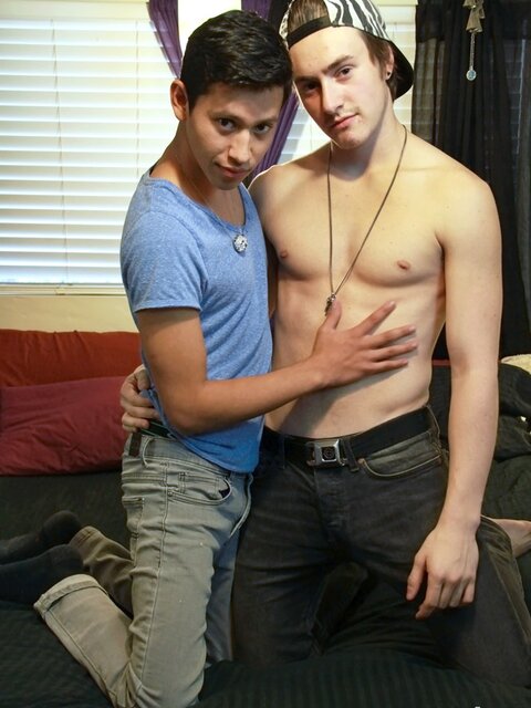 Ty Evans shows Alfonso how he likes to fuck