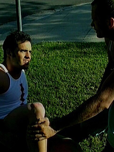 Muscle men Vince and Dusty share cum shots