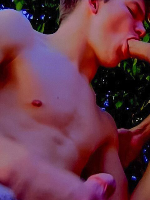 Paul Morgan fills Cory Adams ass after horny kissing