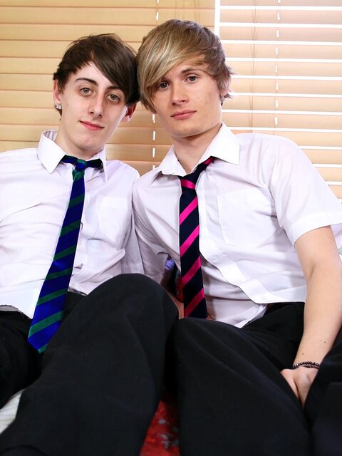 Ethan Knight and Brent Daley do blowjob and anal sex