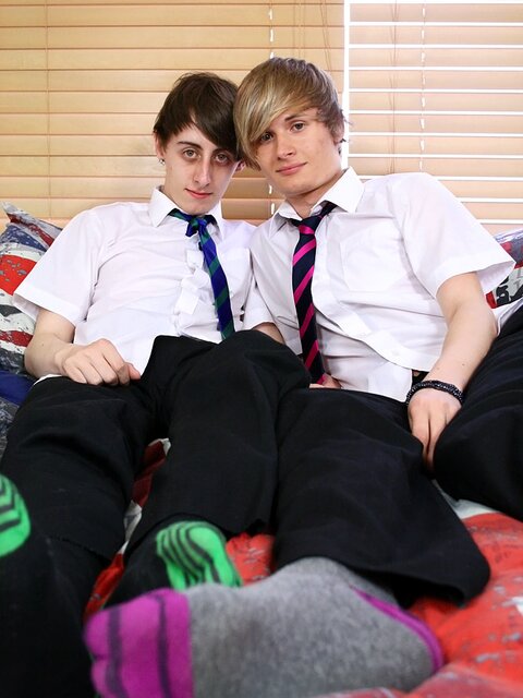 Ethan Knight and Brent Daley do blowjob and anal sex