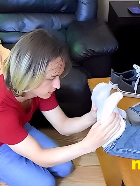 Foot slave Zeke Wolf licks and massages Elis Ataxxx’s gross feet