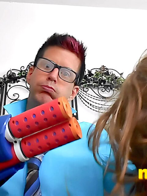 Jeff Drizzle gives you a humiliating drag makeover