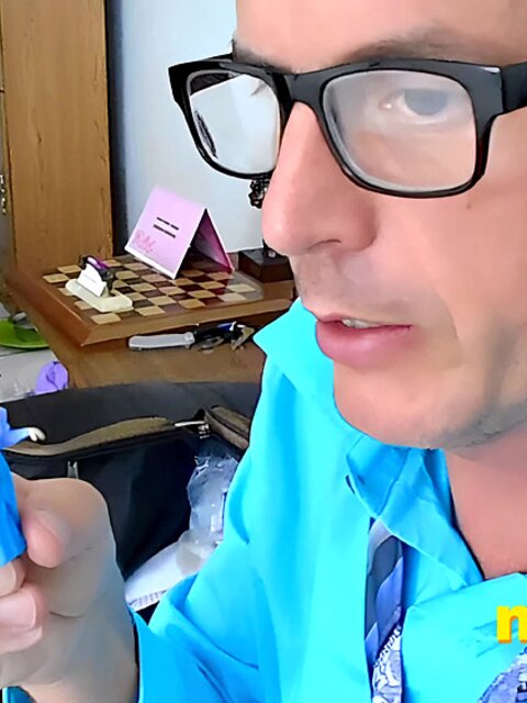 Jeff Drizzle gives you a humiliating drag makeover