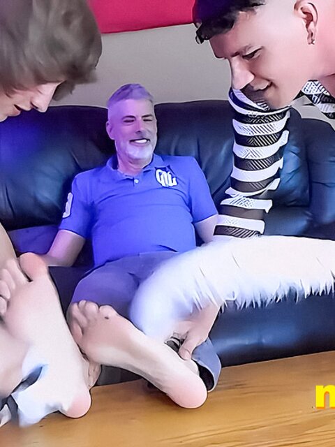 Elis Ataxxx and Leo Blue tickle Richard Lennox’s feet in gang style