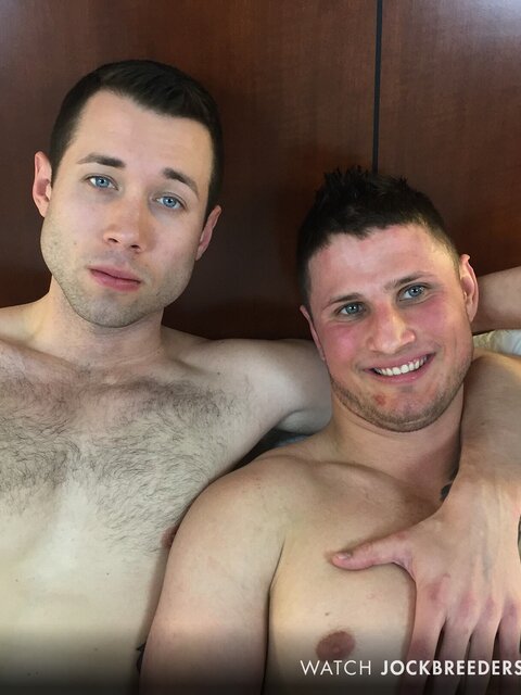 Cash Lockhart pounds Nick Haynes’s big ass in bareback sex