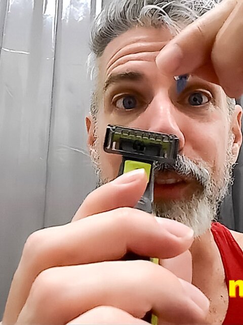 Richard Lennox’s beard shaving session filled with teasing and control