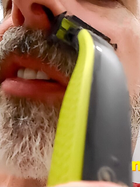 Richard Lennox’s beard shaving session filled with teasing and control