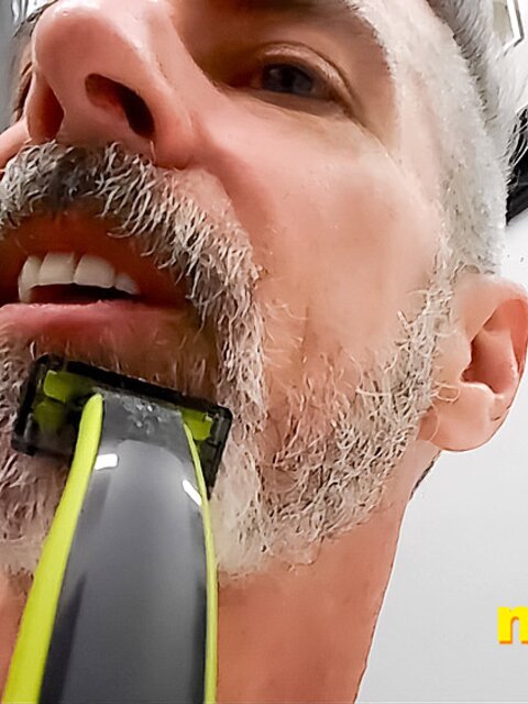 Richard Lennox’s beard shaving session filled with teasing and control