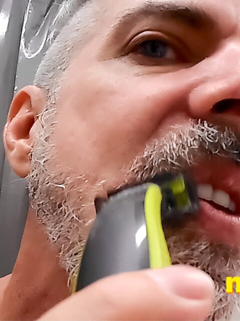 Richard Lennox’s beard shaving session filled with teasing and control