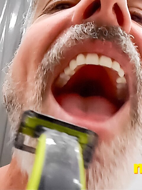Richard Lennox’s beard shaving session filled with teasing and control