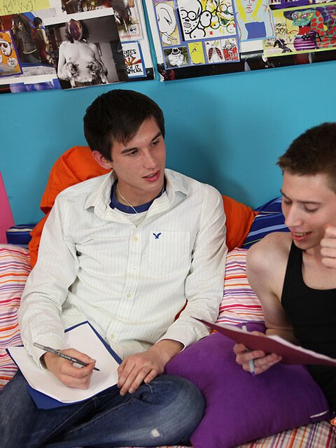 Mason Stone fucks Skyelr Bleu’s tight hole raw after study session