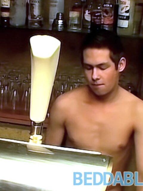 European hunk Cristian pleasures himself to a huge solo cumshot