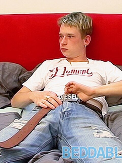 European twink Patrick jerks off solo, cumming all over himself