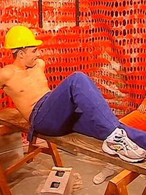 Construction workers Mirkot Tempesta and Motta Pascal share sweaty anal and handjobs