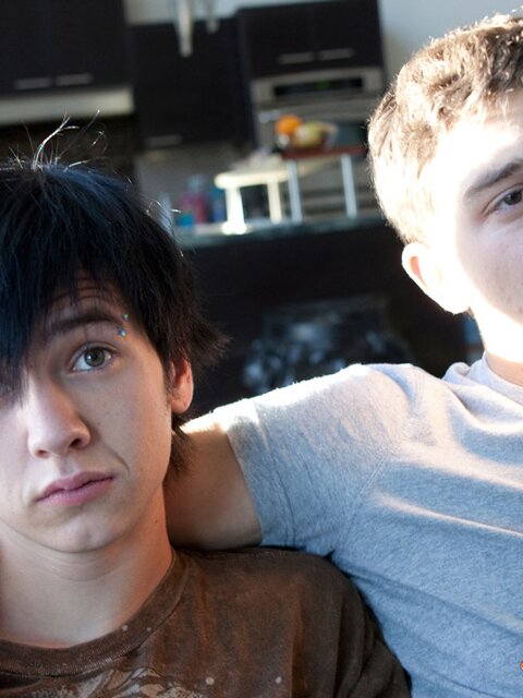 Aidan Blake cums as Levon Meeks blows
