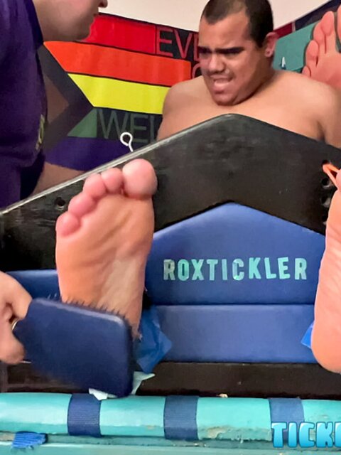 Oscar Grablow thick body is locked down for tickling by Matt
