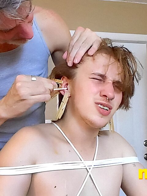 Richard Lennox puts clothespins on Elis Ataxxx’s ears to tease him