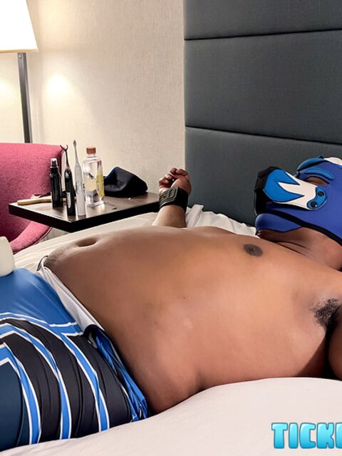 Pup Bard cums hard with a vibrator inside his wrestling singlet