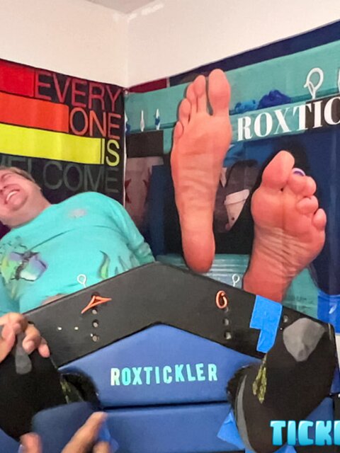 Interracial foot fetish and tickling domination with J and chubby Matt