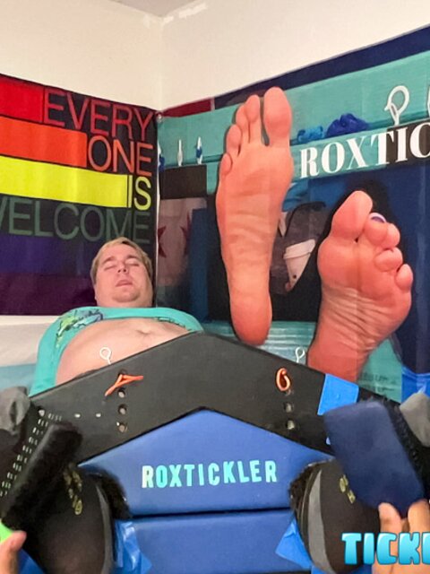 Interracial foot fetish and tickling domination with J and chubby Matt