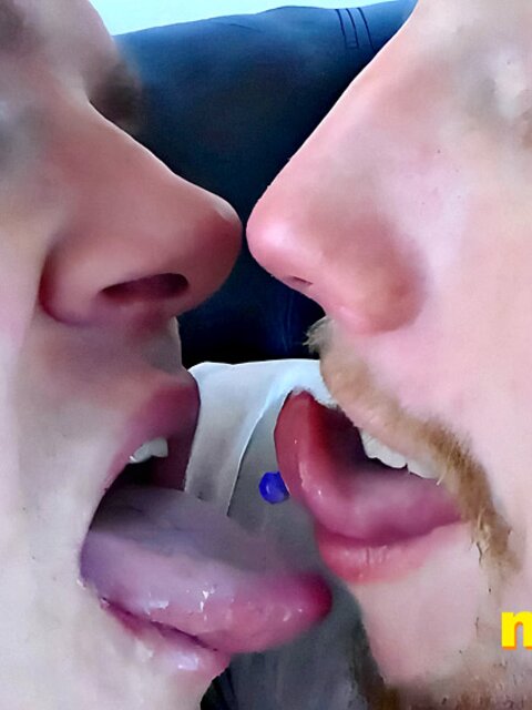 Leo Blue tongues JC Dickerson deep in a hot kissing session