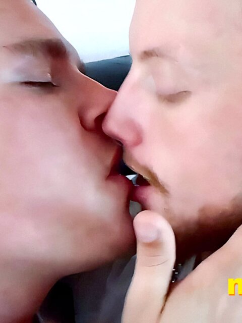 Leo Blue tongues JC Dickerson deep in a hot kissing session