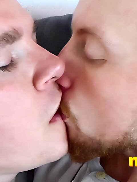 Leo Blue tongues JC Dickerson deep in a hot kissing session