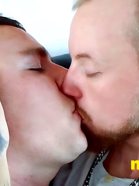Leo Blue tongues JC Dickerson deep in a hot kissing session