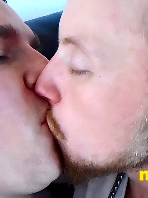 Leo Blue tongues JC Dickerson deep in a hot kissing session