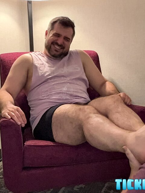 Matt licks Donnie Troy’s feet and toes until he moans