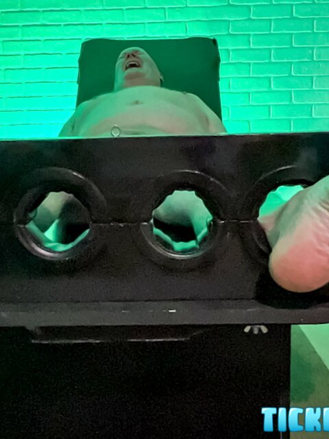 Matt tickles Captain Ryan’s feet for shady car deal