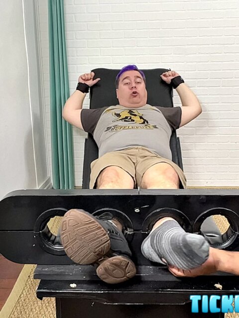 J’s tickles make Matt cackle with shirt over face