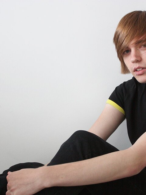 British emo twink John Light shoots a thick, messy load solo