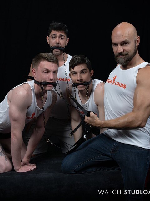 Adam Snow assesses Nico Coopa's power bottom hole