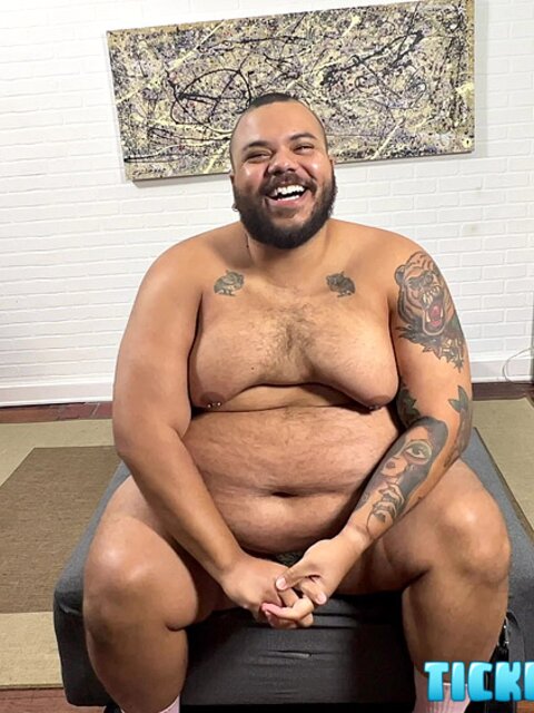 JD returns bold laugh to Matt's raspberry stomach tickles