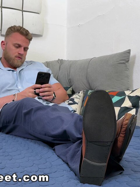 JB Iceman takes off shoes for closer sniff of hours trapped foot stink