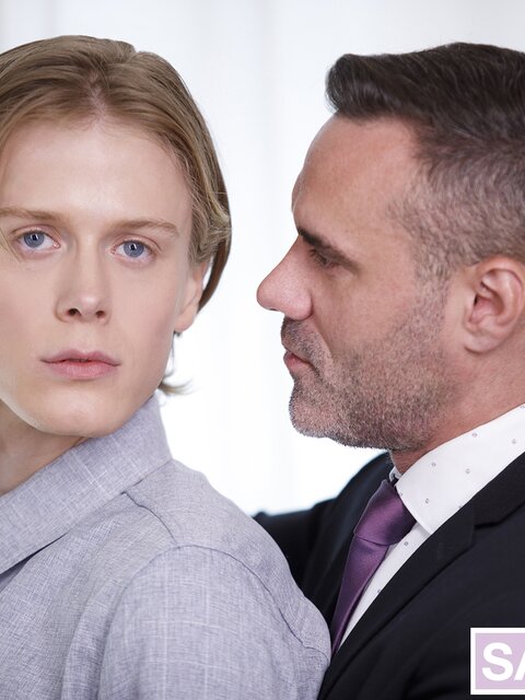 Beautiful Adrian Hill shoots semen as Manuel Skye penetrates deep