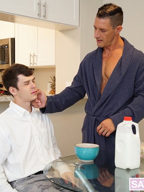 Stepdad Jax Thirio creampies Dakota Lovell for back-to-school luck