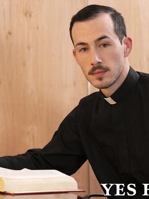 Father Fiore spanks and creampies laughing Mason Anderson