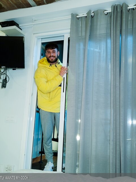 Shy Manuel Reyes rides shaft begging for slick dick in juicy hole pounding