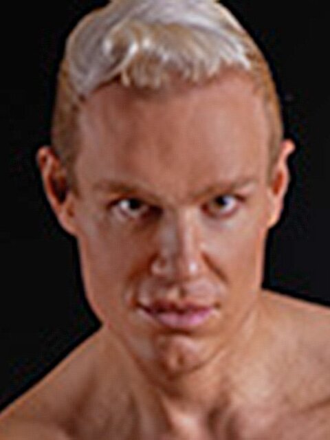 Six pornstars raw public orgy live at Hustlaball 2019