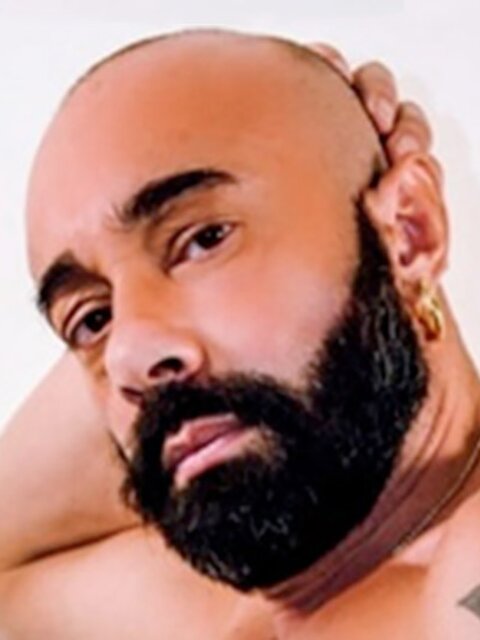 Seven studs wild live fisting orgy at Hustlaball