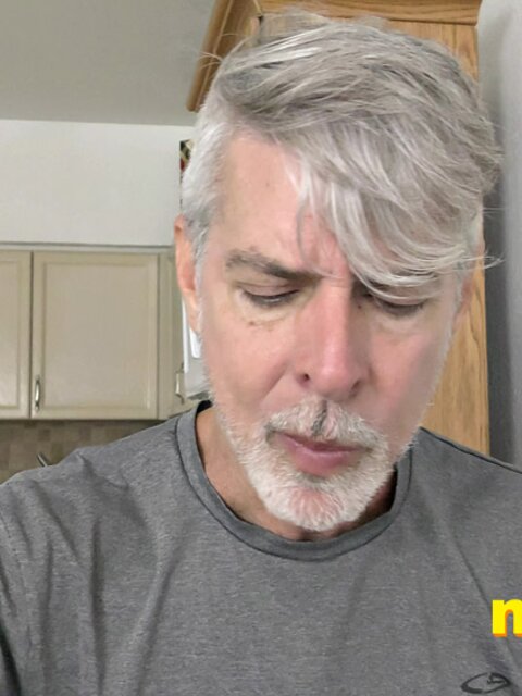 Giant Richard Lennox eats tiny friends for lunch